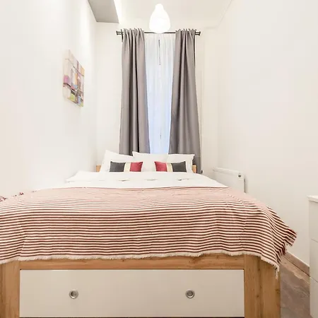Apartment Oasis - Almassy Park Budapest